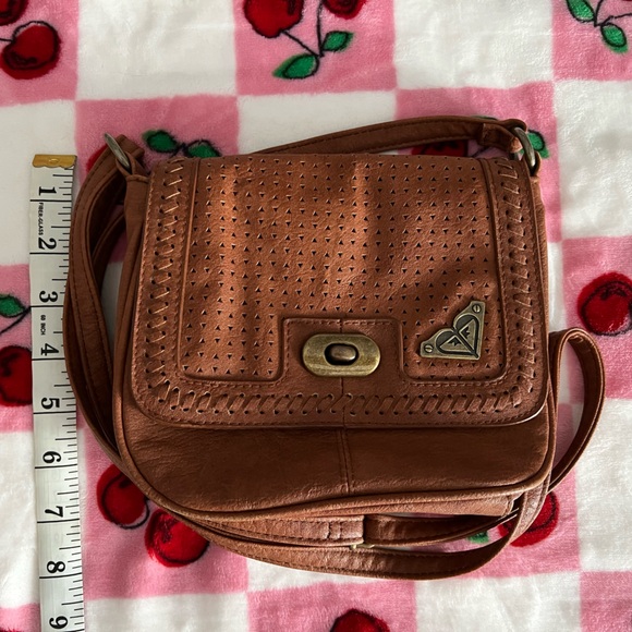 Roxy Brown Crossbody Bag - Picture 3 of 9